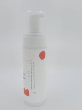 Load image into Gallery viewer, Bee Vee Clean Golden Glow Wash foaming cleanser with turmeric and honey, 5 oz bottle.
