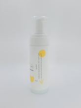 Load image into Gallery viewer, Bee Vee Clean Intimate Foaming Cleanser, unscented, plant-based, pH balancing, with aloe vera and probiotics. 5 oz bottle.
